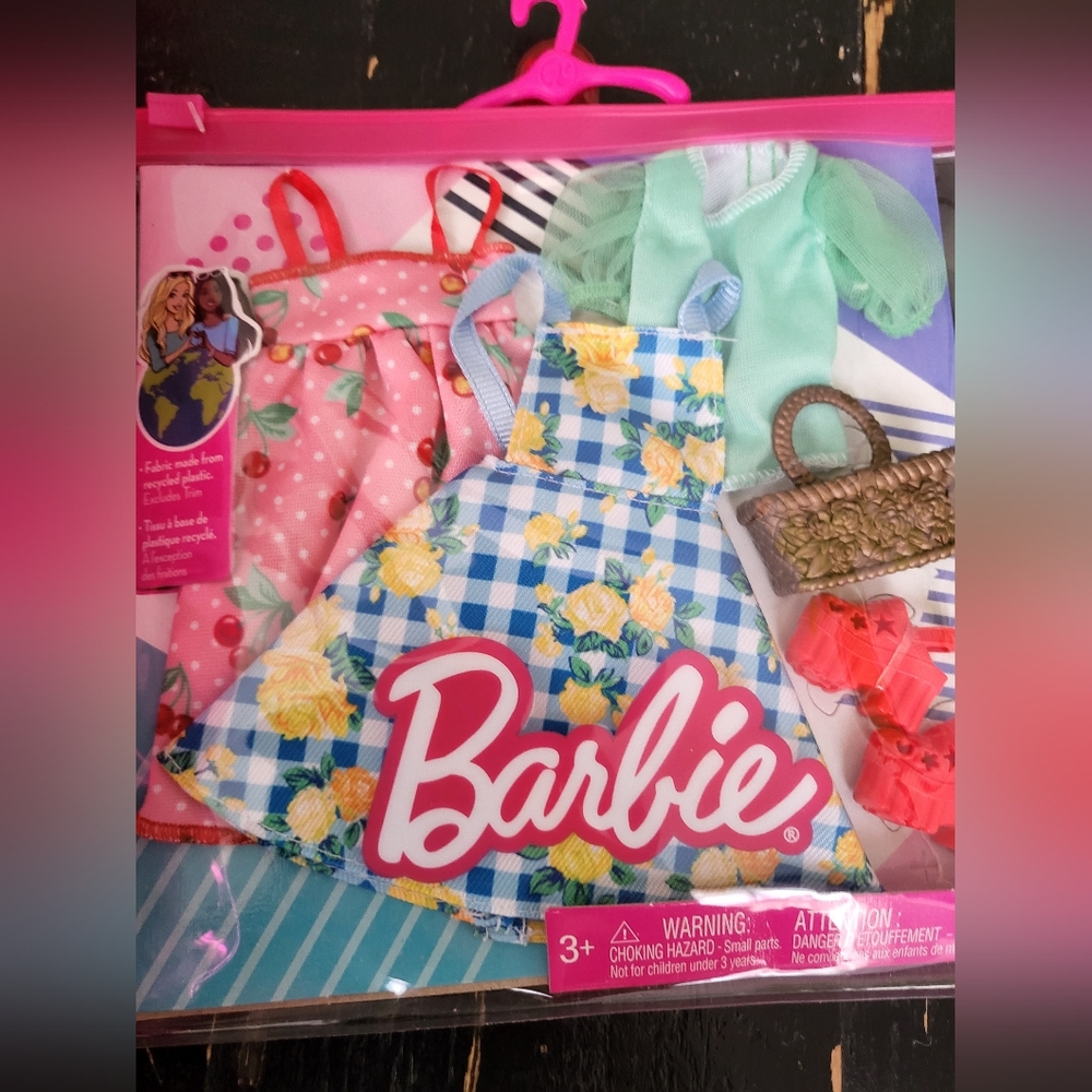 Barbie - Picture 2 of 3